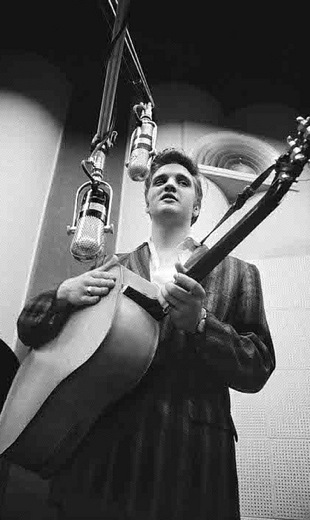 Elvis in Studio 1956b