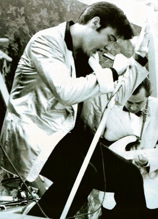 Elvis on stage in Tacoma 1957