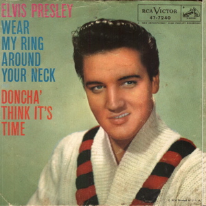Elvis Presley Wear Ring Around Neck sleeve