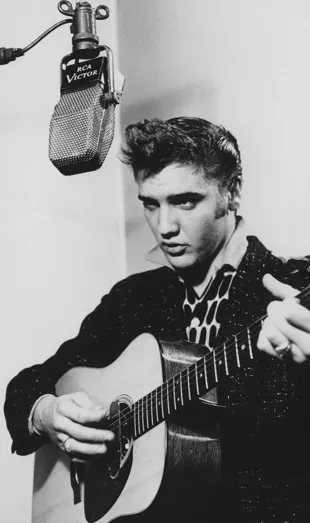 Elvis in Studio 1956a