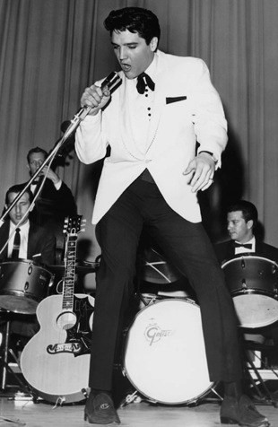 Elvis on Stage in Memphis 1961